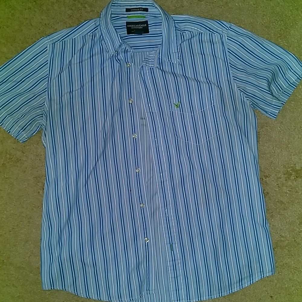 American Eagle short sleeve button up